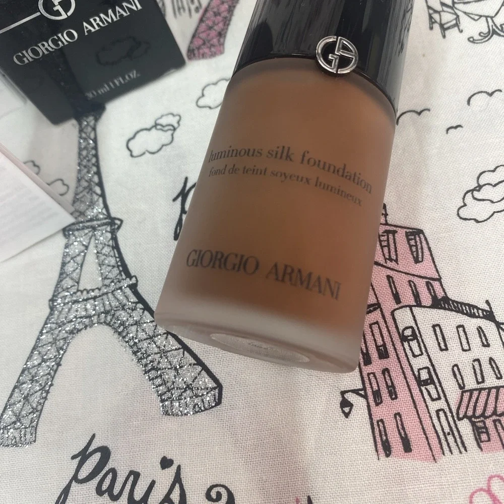 GIorgio Armani Luminous  Silk Liquid Foundation #13.5 NIB Full Size‎